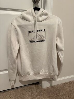 Men's Cream 'California Mountain Sunrise' Hoodie Sweatshirt